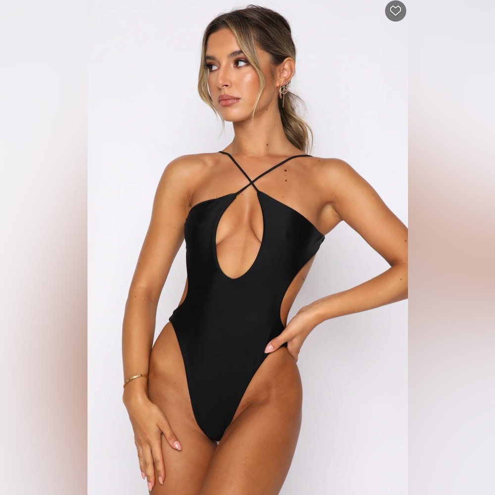 White Fox Boutique Colombia One Piece Black